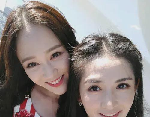 谢娜深情祝福陈乔恩与Alan:娱乐圈姐妹情深似海再添佳话!