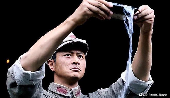 林江国演技获赞颜值不输靳东张译为何未成热