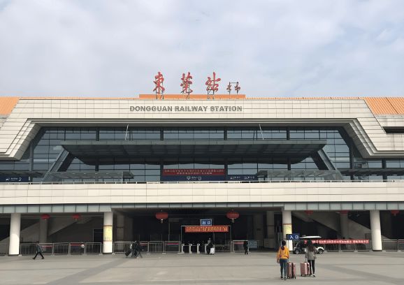 东莞周易起名大师谢咏~东莞著名的明星都有