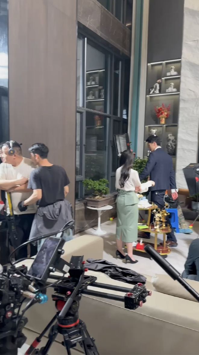 九游娱乐文化：记录中国丨从网红城市到短剧工厂这里正批量制造“电子榨菜”(图5)