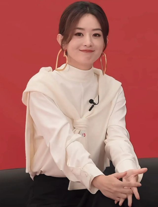 九游娱乐：37岁的赵丽颖一反常态！“消失